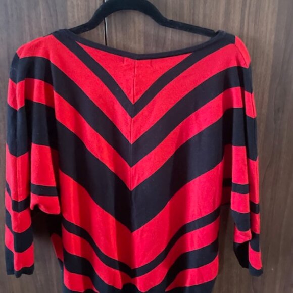 Premise Studio Red & Black Chevron Stripe Sweater | Size M - Picture 2 of 3
